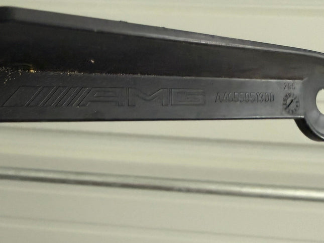 OEM 2026 MERCEDES G63 AMG W465 RIGHT AIR DUCT SEGMENT PASSENGER SIDE