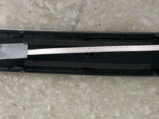 OEM 2026 MERCEDES-BENZ G-CLASS ILLUMINATED DOOR SILL TRIM – BL-UK-463122001