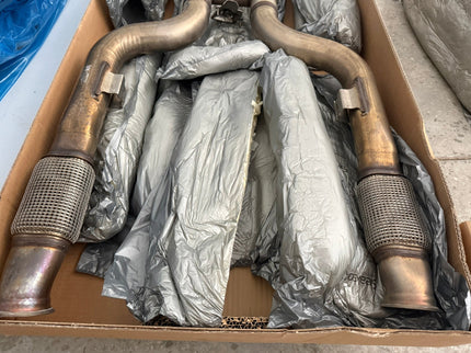 OEM MERCEDES W223 AMG S63 E PERFORMANCE CENTER EXHAUST PIPE A2234900900 2024-2026
