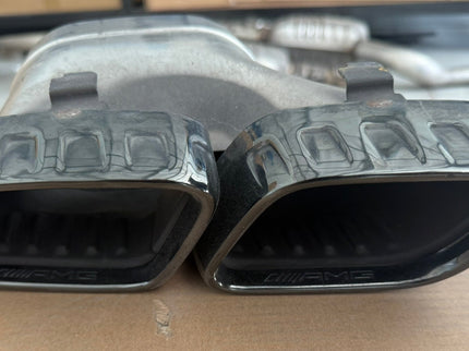 OEM MERCEDES AMG S63 W223 EXHAUST TAILPIPE TRIM TIP SET A0004905600-A0004905700 2024-2026