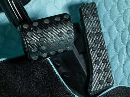 CARBON PEDAL PADS FOR V 223 – AMG S 63